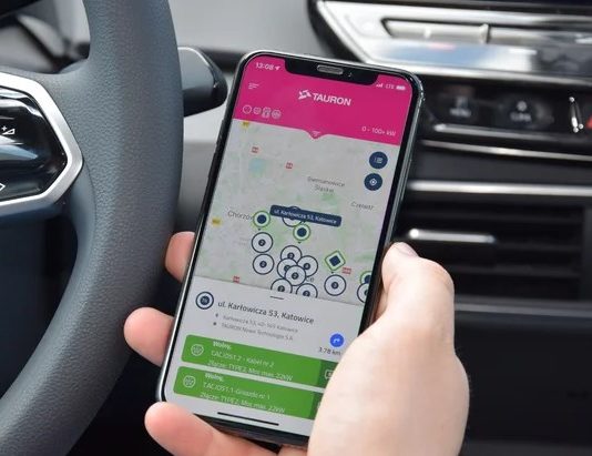Stacje ładowania pojazdów od TAURONA